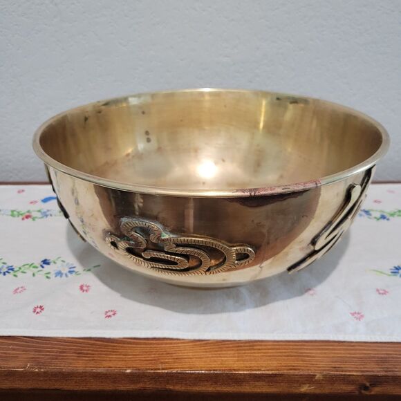 Large Vintage Brass Bowl with Chinese Characters Chinoiserie MCM Patina planter - Picture 3 of 15